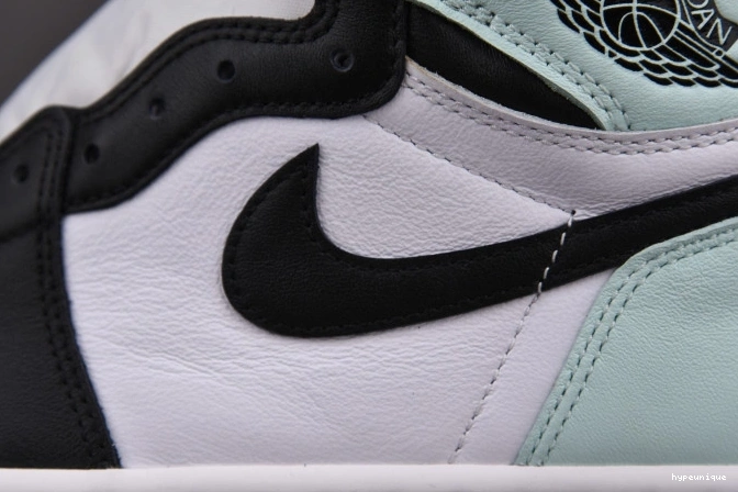 HYPE Retro Jordan High 1 Igloo 861428-100 0807